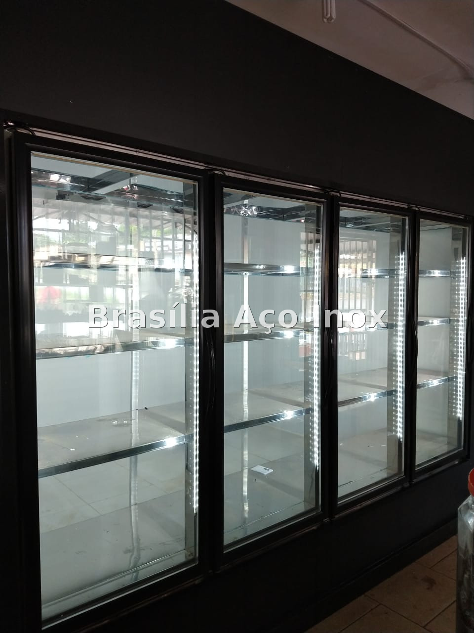 Câmara fria expositora imagem 12.