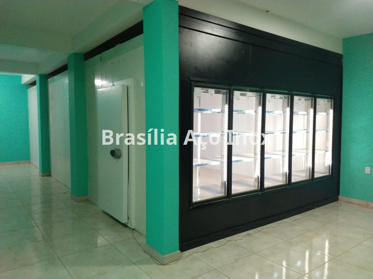 Câmara Fria Expositora. Walkin Cooler. Imagem 17