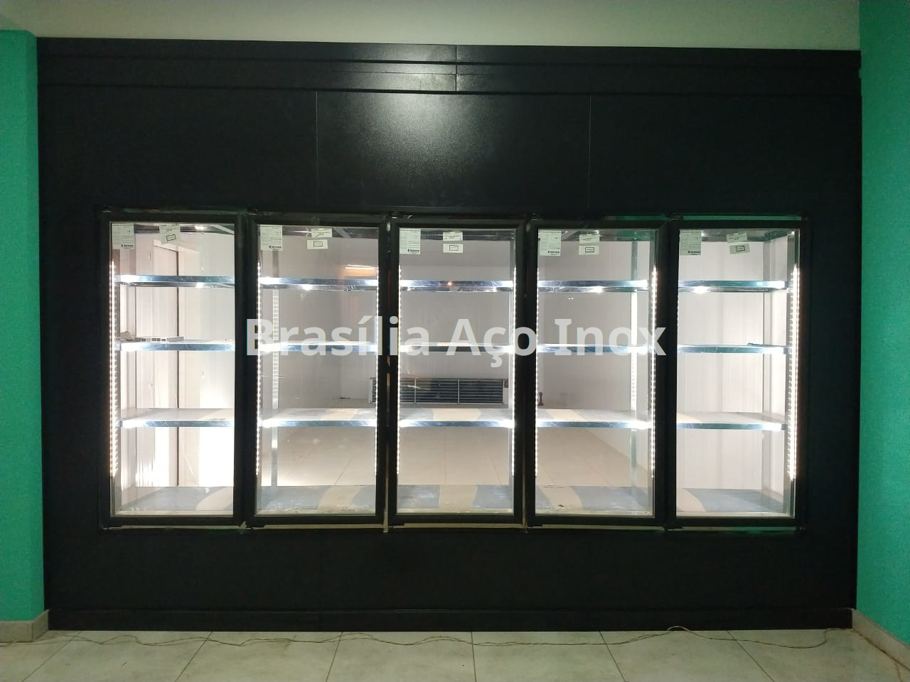 Câmara Fria Expositora. Walkin Cooler. Imagem 19